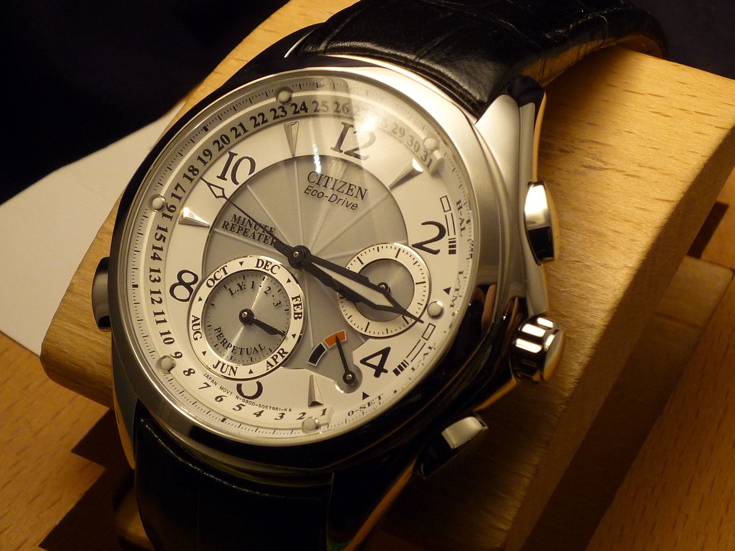 citizen eco drive calibre 9000